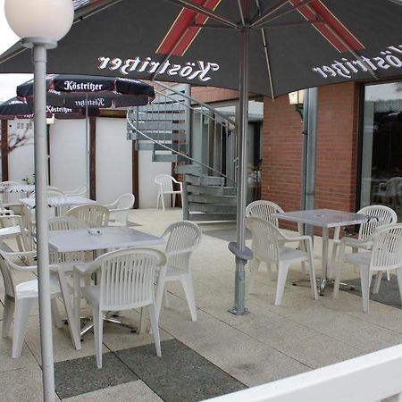 Ummen Hotel&Restaurant Barssel  ภายนอก รูปภาพ